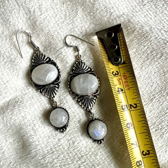 925 Gorgeous! Rainbow Moonstone Earrings - Picture 3 of 5